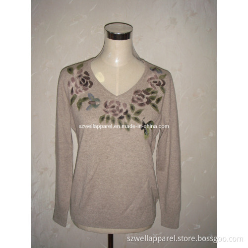 Ladies' Knitwear with Round Neck Embroidery (SZWA-0802)
